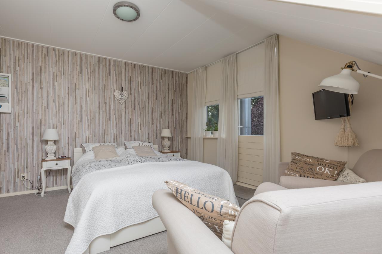 Hotel-Restaurant Van Der Weijde Noordgouwe エクステリア 写真